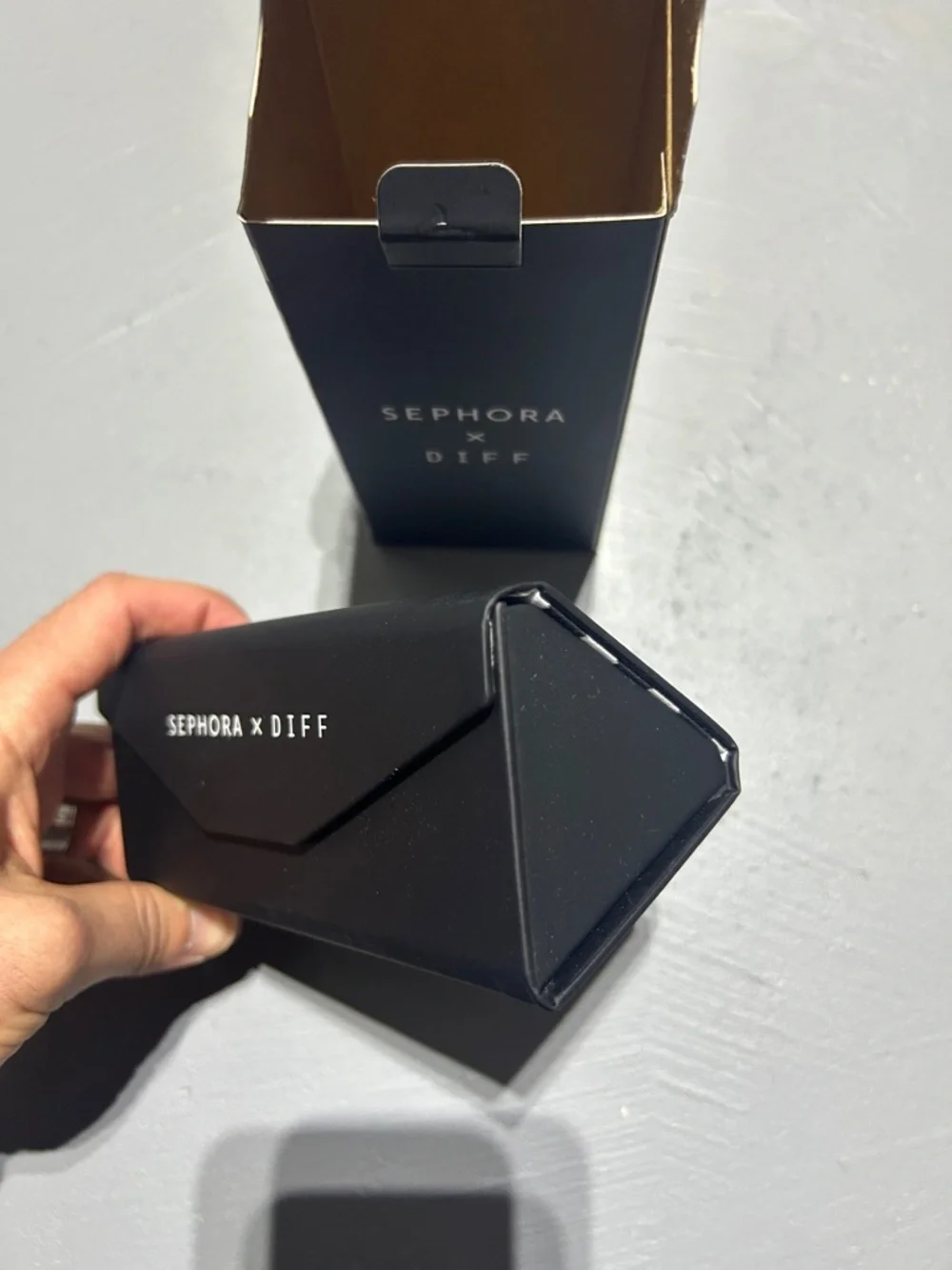 (NEW) Sephora x DIFF Indy Black Chunky Polarized Sunglasses with Hard Case
